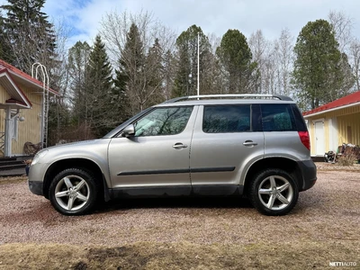 Skoda Yeti 1,6 TDI Adventure GreenLine 2011, kuva 3/21