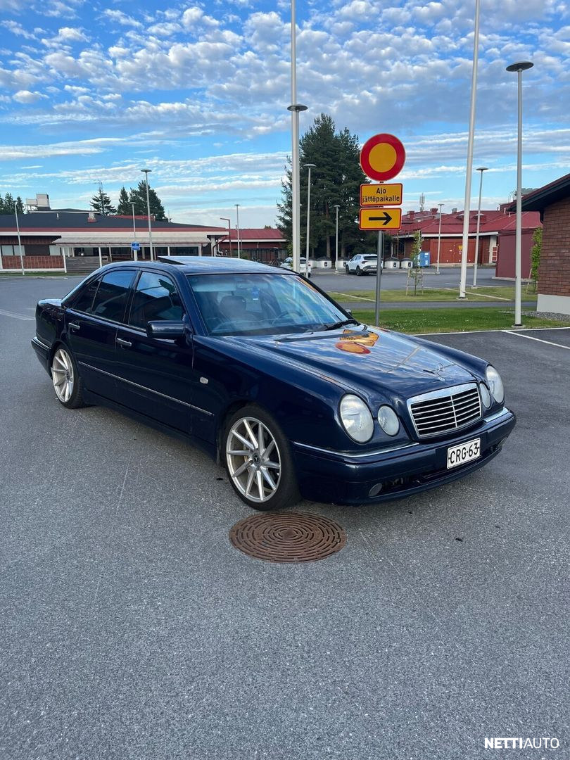 Mercedes-Benz E