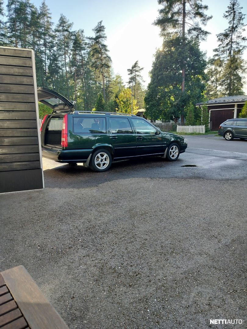 Volvo V70