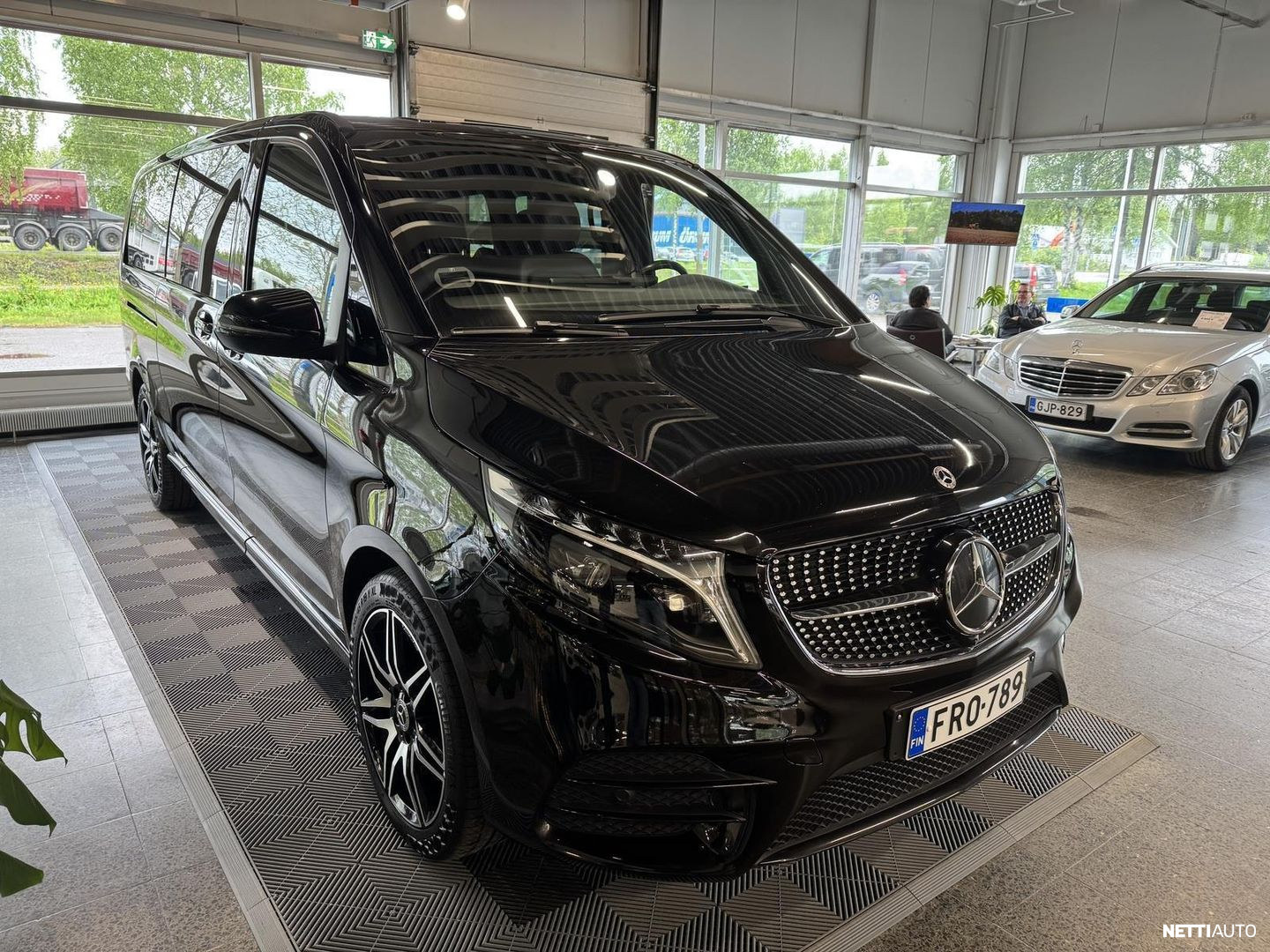 Mercedes-Benz V