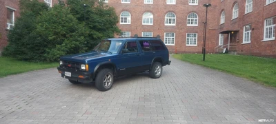 Chevrolet Blazer s10 Blazer Sport 1993, kuva 2/13