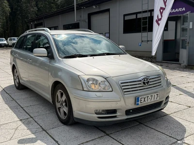 Toyota Avensis 1.8 VVT-i Linea Sol Wagon 2005, photo 1/3