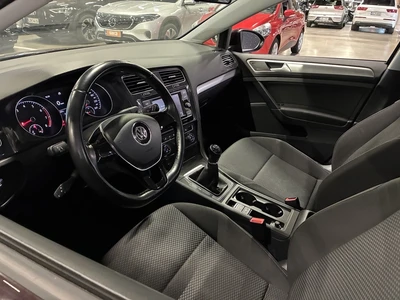 Volkswagen Golf 2018, photo 6/7
