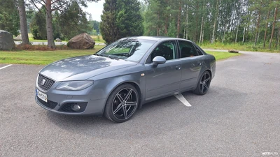 Seat Exeo 2012, photo 1/15