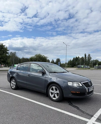 Volkswagen Passat 2009, kuva 1/5