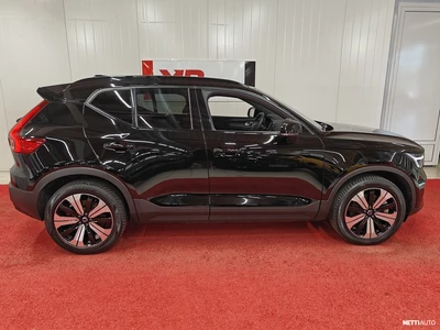 Volvo XC40 2023, photo 2/36