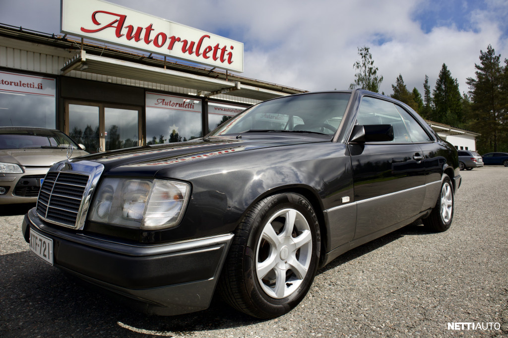 Mercedes-Benz 300
