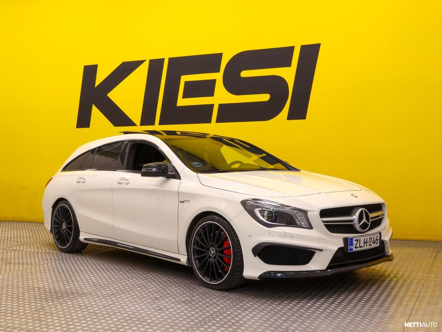 Mercedes-Benz CLA 45 AMG