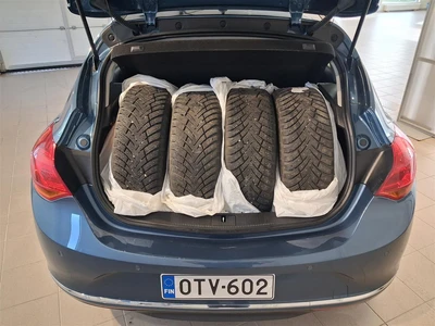 Opel Astra 2013, photo 5/10