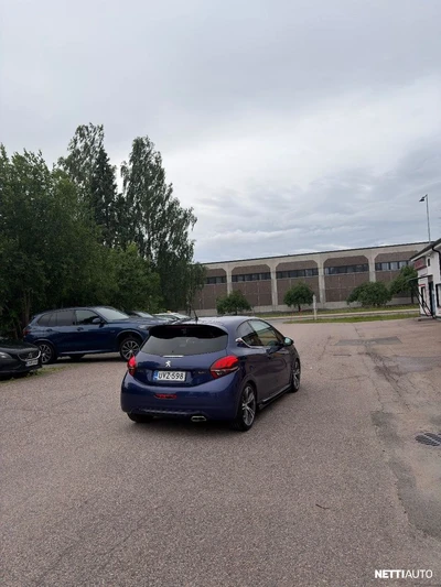 Peugeot 208 2015, kuva 4/23