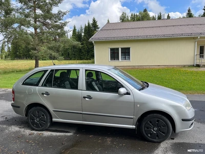 Skoda Fabia 2005, kuva 7/26