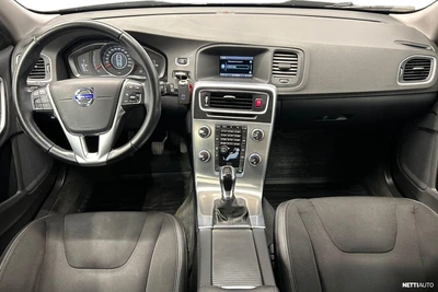 Volvo V60 D2 Business 2016, kuva 7/24