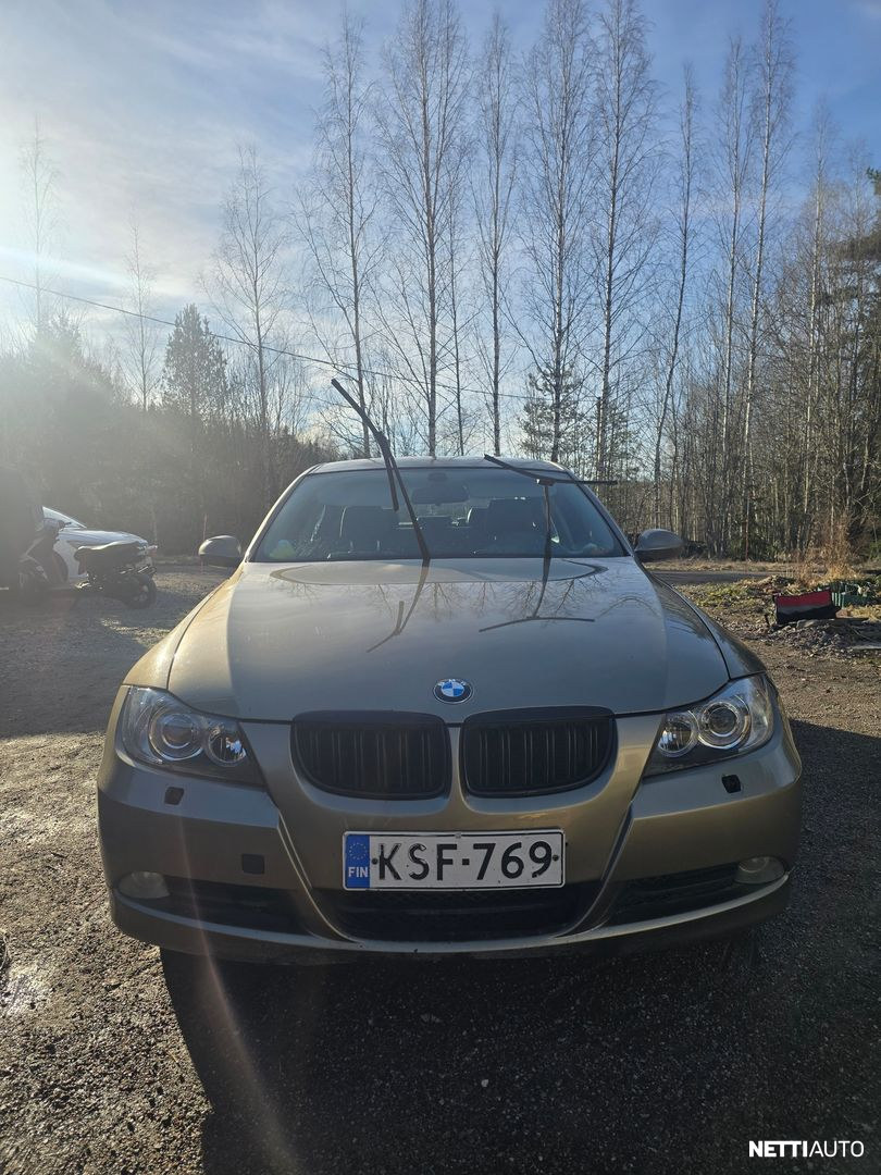 BMW 320