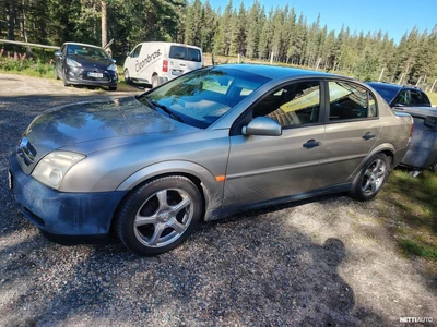 Opel Vectra 1,8 Comfort 122hv 2002, kuva 1/9