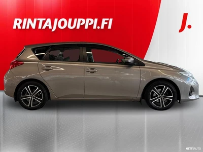 Toyota Auris 1,4 D-4D DPF Life 5ov 2015, kuva 6/23