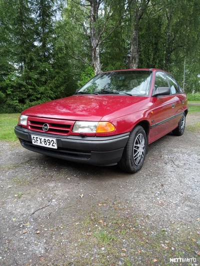 Opel Astra Gls 1992, kuva 1/9