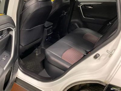 Toyota RAV4 Plug-In 2023, kuva 7/27
