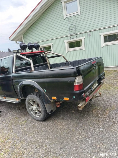 Mitsubishi L200 2003, photo 2/3