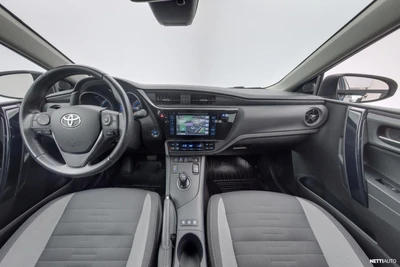 Toyota Auris 2016, photo 7/27