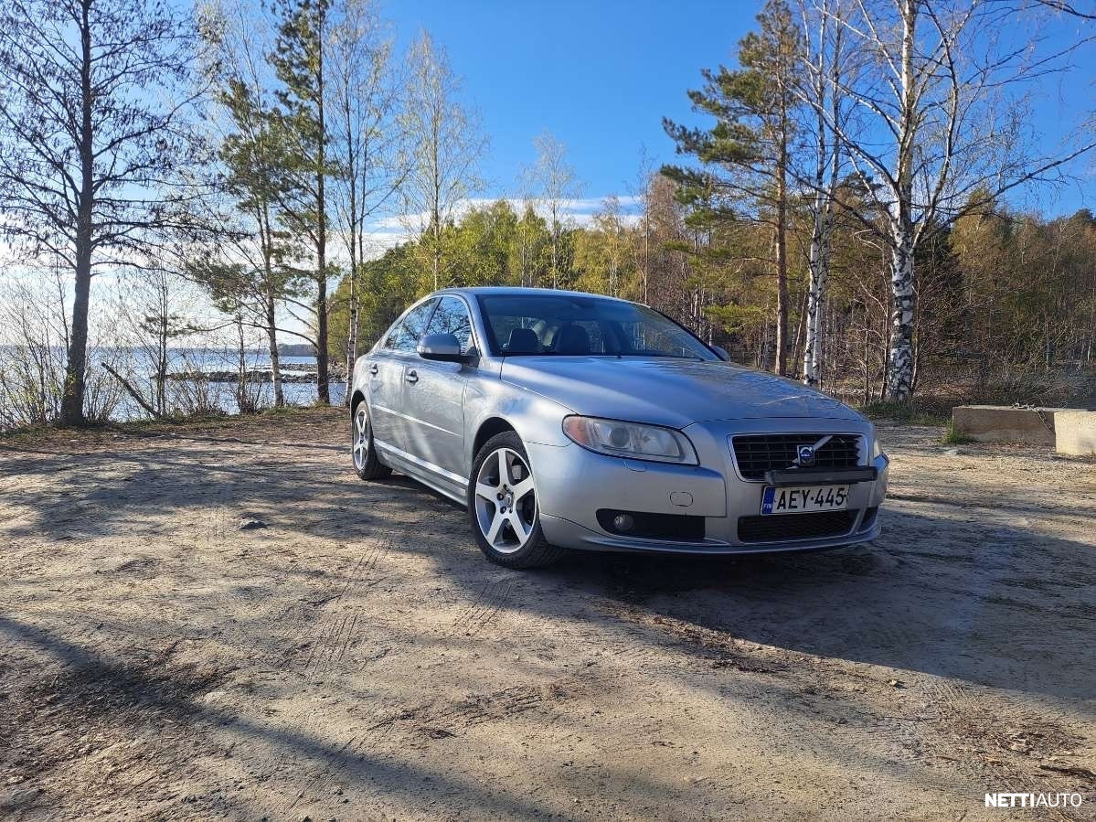 Volvo S80