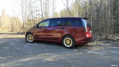Mitsubishi Grandis 2006, photo 4/14