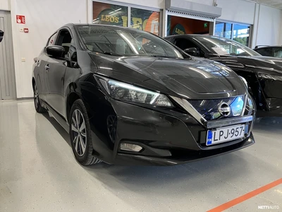 Nissan Leaf Acenta 40 kWh FI 2021, photo 2/10