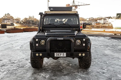 Land Rover Defender 2008, photo 5/23