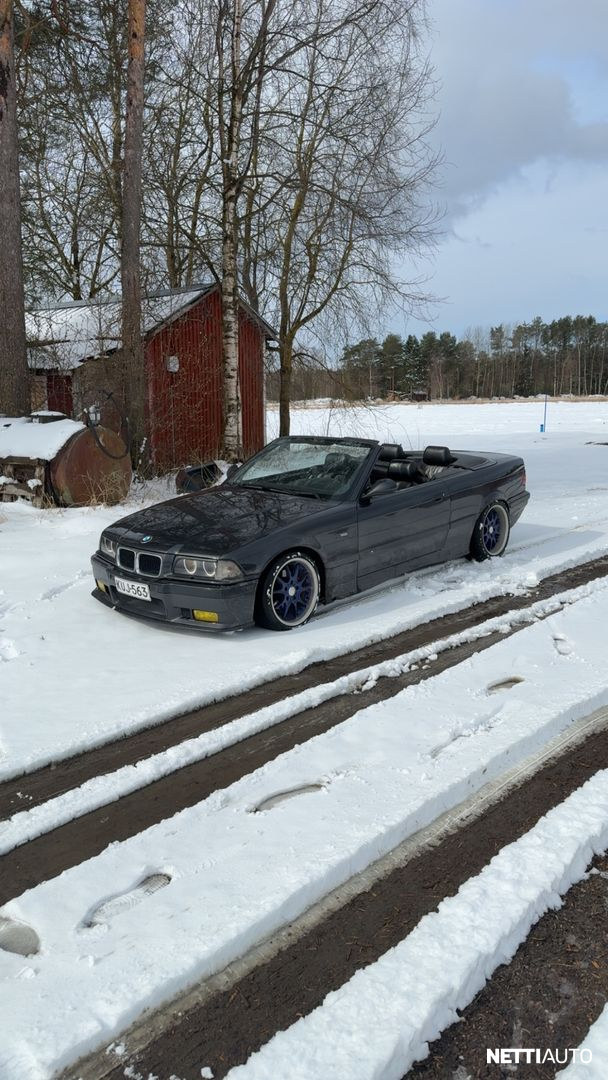 BMW 325
