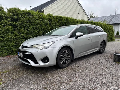 Toyota Avensis 2016, kuva 2/16