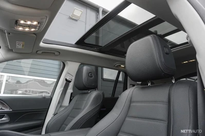 Mercedes-Benz GLS 2022, photo 2/13