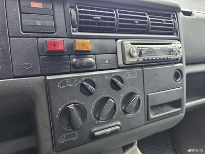 Volkswagen Caravelle 1997, photo 7/12