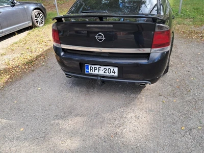 Opel Vectra 2.2 Direct GTS 2006, kuva 2/8