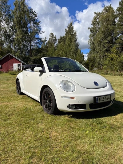 Volkswagen New Beetle 2010, kuva 1/15