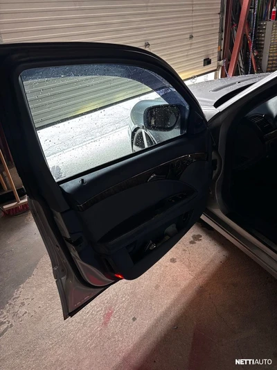 Mercedes-Benz E 2005, kuva 5/12