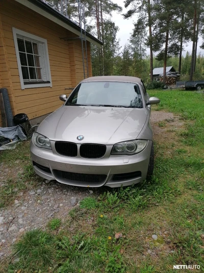 BMW 135 2008, photo 2/7