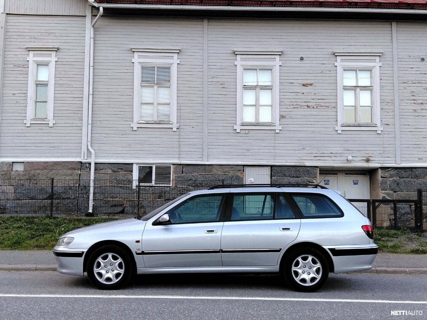 Peugeot 406