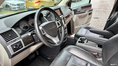 Chrysler Voyager 2,8 CRD 2011, kuva 7/17