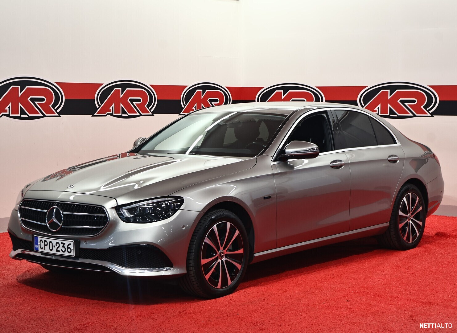 Mercedes-Benz E