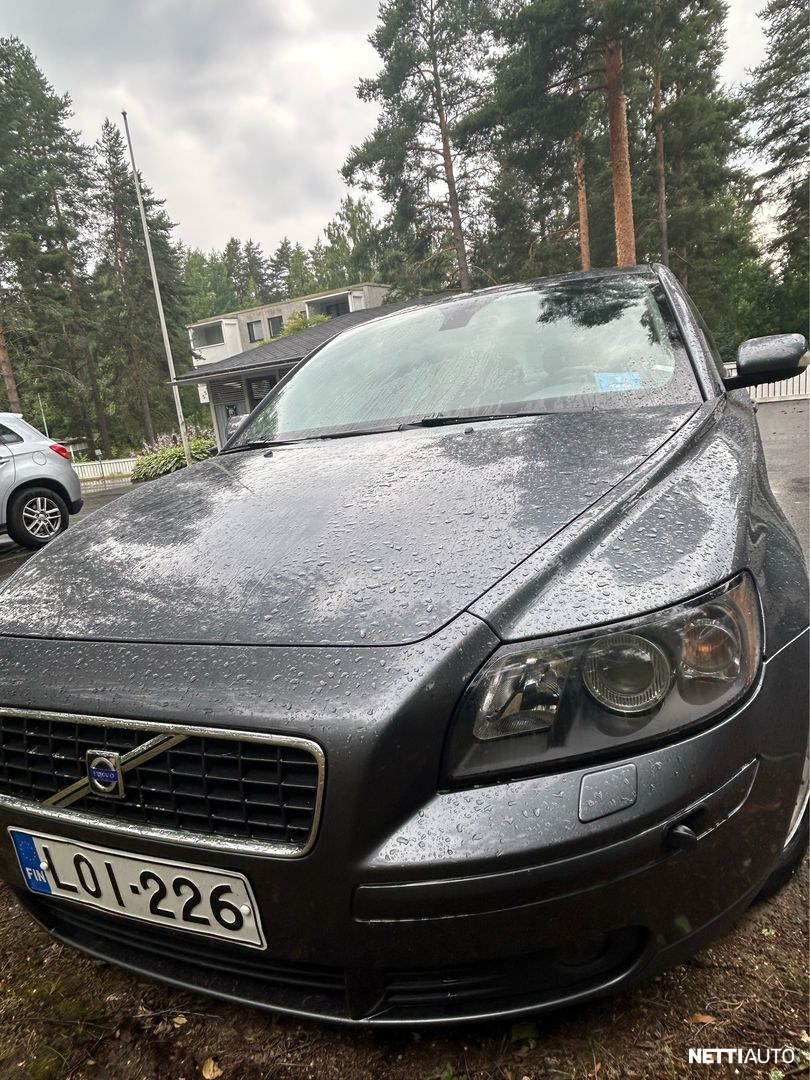 Volvo S40