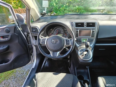 Toyota Verso-S 2011, photo 6/13