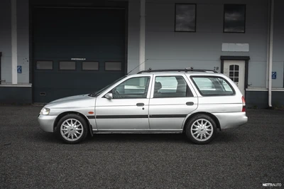 Ford Escort 1,6i Classic STW 2000, kuva 6/19
