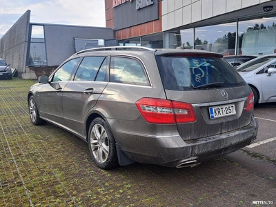 Mercedes-Benz E 2012, photo 4/12