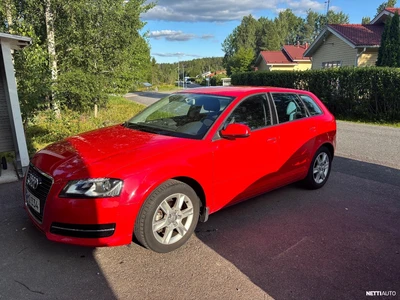 Audi A3 2010, photo 1/5