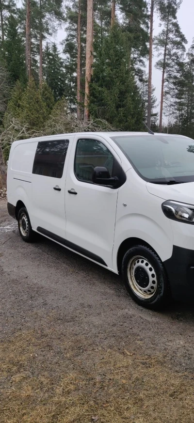Toyota Proace L2 2,0 D 120 Automaatti 2019, kuva 2/9