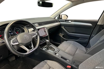Volkswagen Passat 2023, photo 6/37