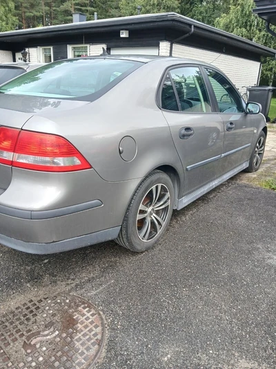 Saab 9-3 2005, kuva 2/8
