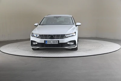 Volkswagen Passat 2023, photo 3/31
