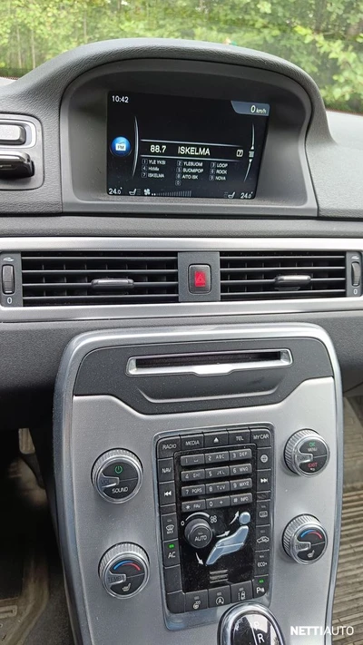 Volvo V70 D4 Momentum aut 2015, kuva 6/8