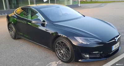 Tesla Model S S85P ilmaiset superit 2013, kuva 2/22