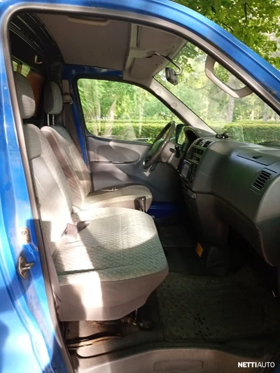 Toyota Hiace Pitkä ja matala 2002, photo 4/6